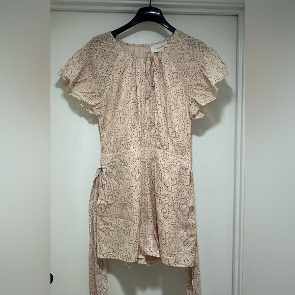 Cleobella “Sage” pink smocked shoulders romper size small. NWT - Picture 7 of 11